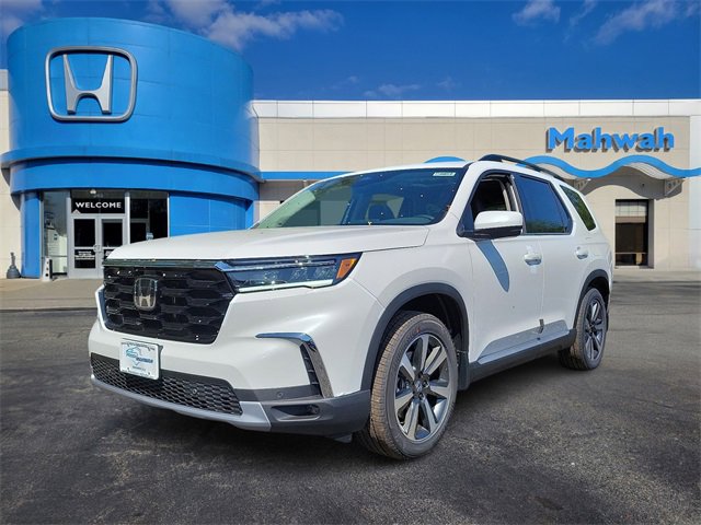 2025 Honda Pilot Touring's photo