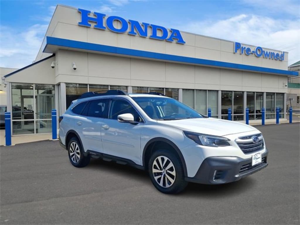 Used 2022 Subaru Outback Premium SUV