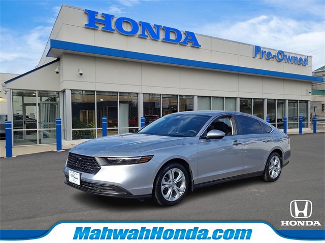 2024 Honda Accord LX's photo