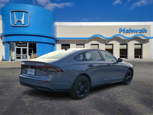 2025 Honda Accord SE photo 3