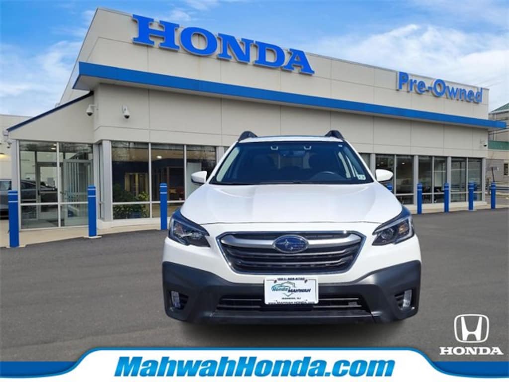 Used 2022 Subaru Outback Premium SUV