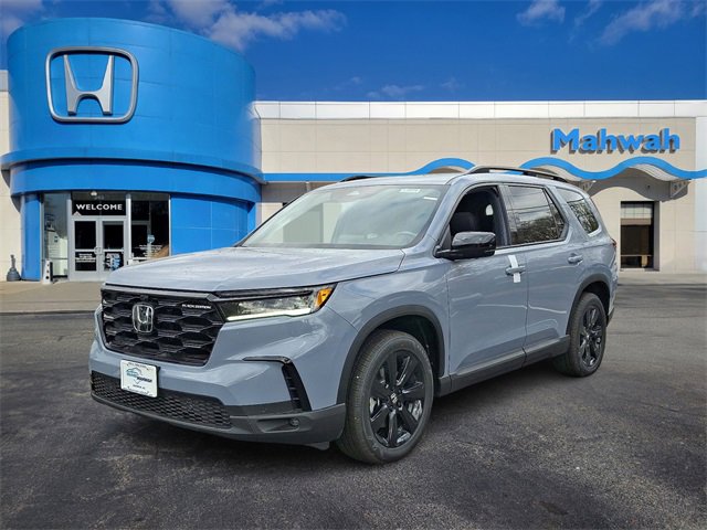2025 Honda Pilot Black Edition's photo