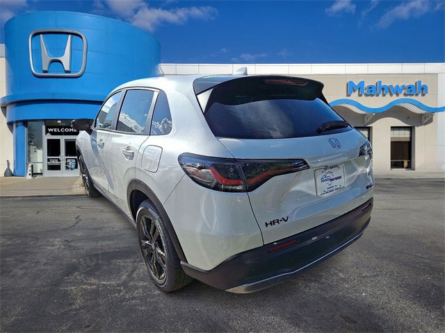 2026 Honda HR-V Sport photo 4