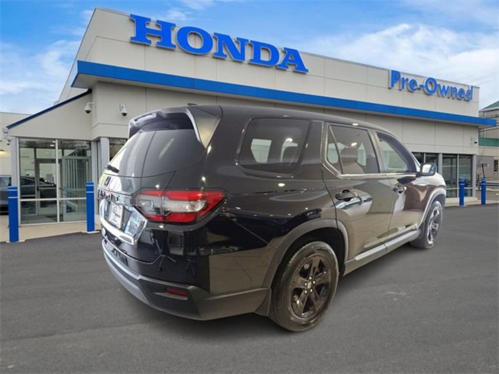 Used 2025 Honda Pilot EX-L SUV