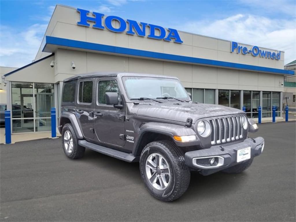 Used 2018 Jeep Wrangler Unlimited Sahara 4x4 SUV