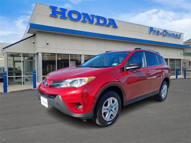 2013 Toyota RAV4 LE's photo