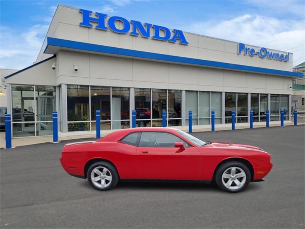 Used 2010 Dodge Challenger R/T Coupe