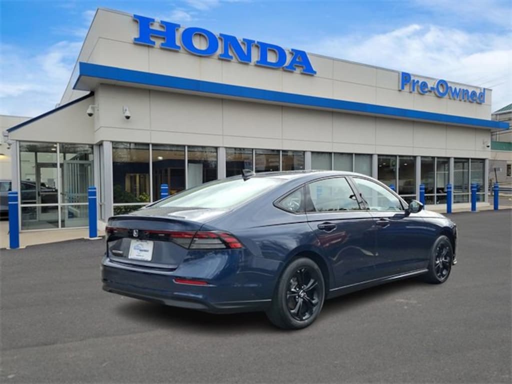 Used 2025 Honda Accord SE Sedan