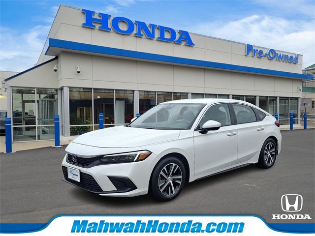 2024 Honda Civic Hatchback LX's photo