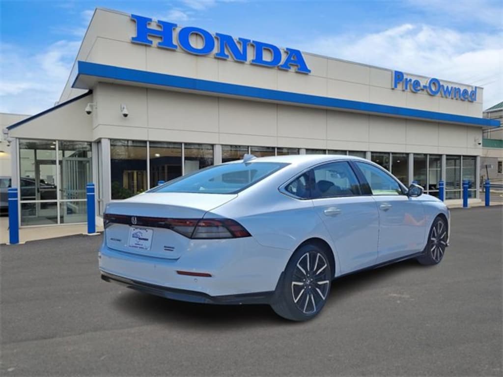 Used 2023 Honda Accord Hybrid Touring Sedan