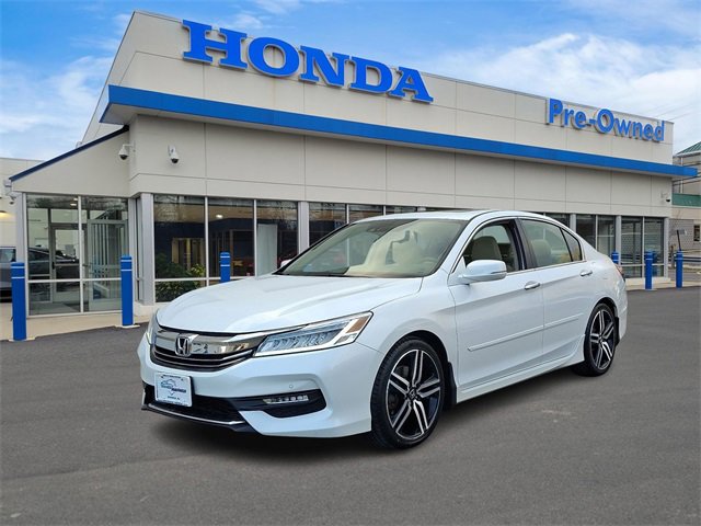 2016 Honda Accord Touring's photo