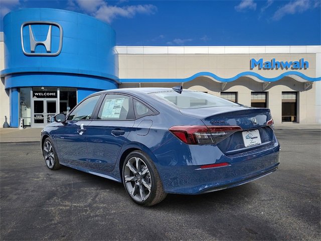 2026 Honda Civic Hybrid Sport Touring photo 4