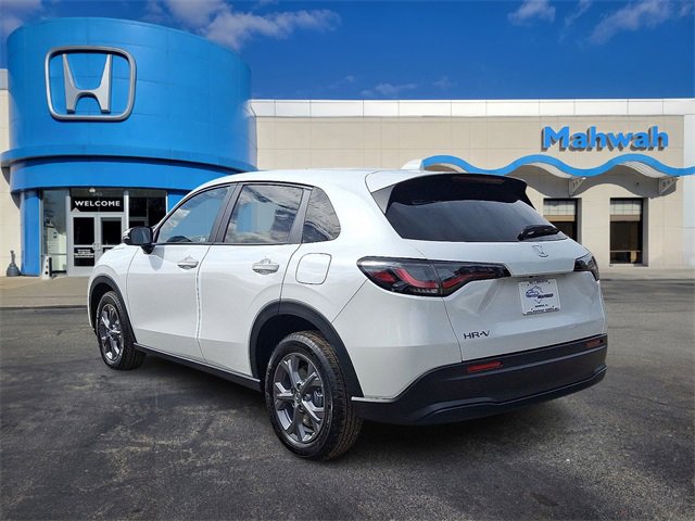 2026 Honda HR-V LX photo 4