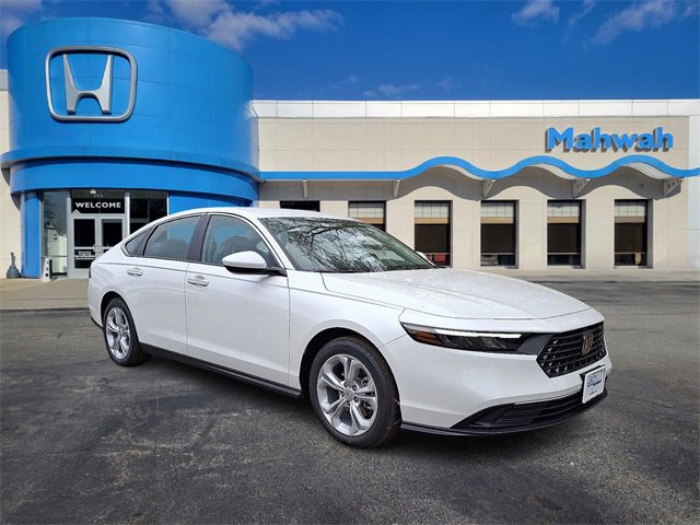 2025 Honda Accord LX photo 2