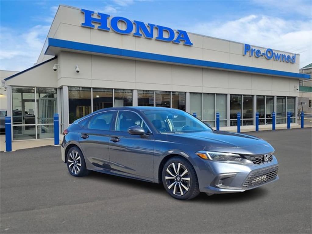 Used 2024 Honda Civic EX-L Hatchback