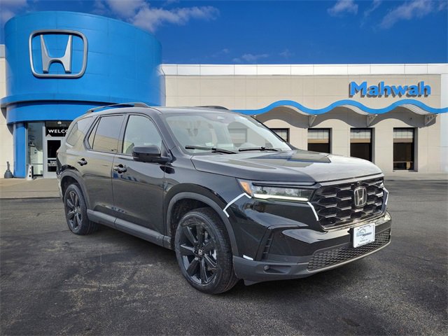 2025 Honda Pilot Black Edition photo 2
