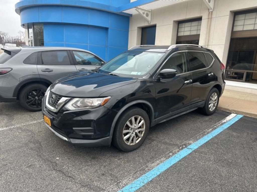 Used 2018 Nissan Rogue SV SUV