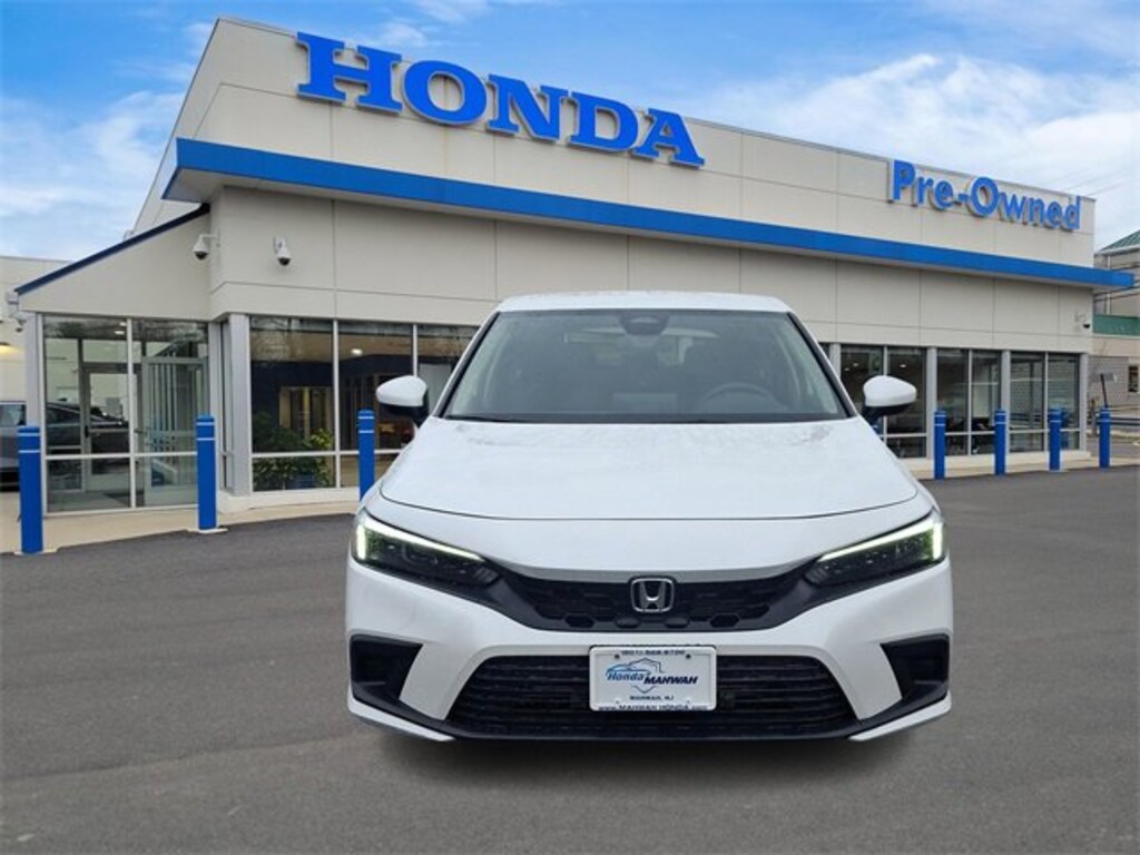 Used 2024 Honda Civic LX Hatchback