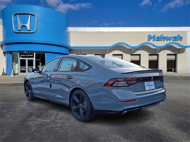 2025 Honda Accord Hybrid Sport-L photo 4