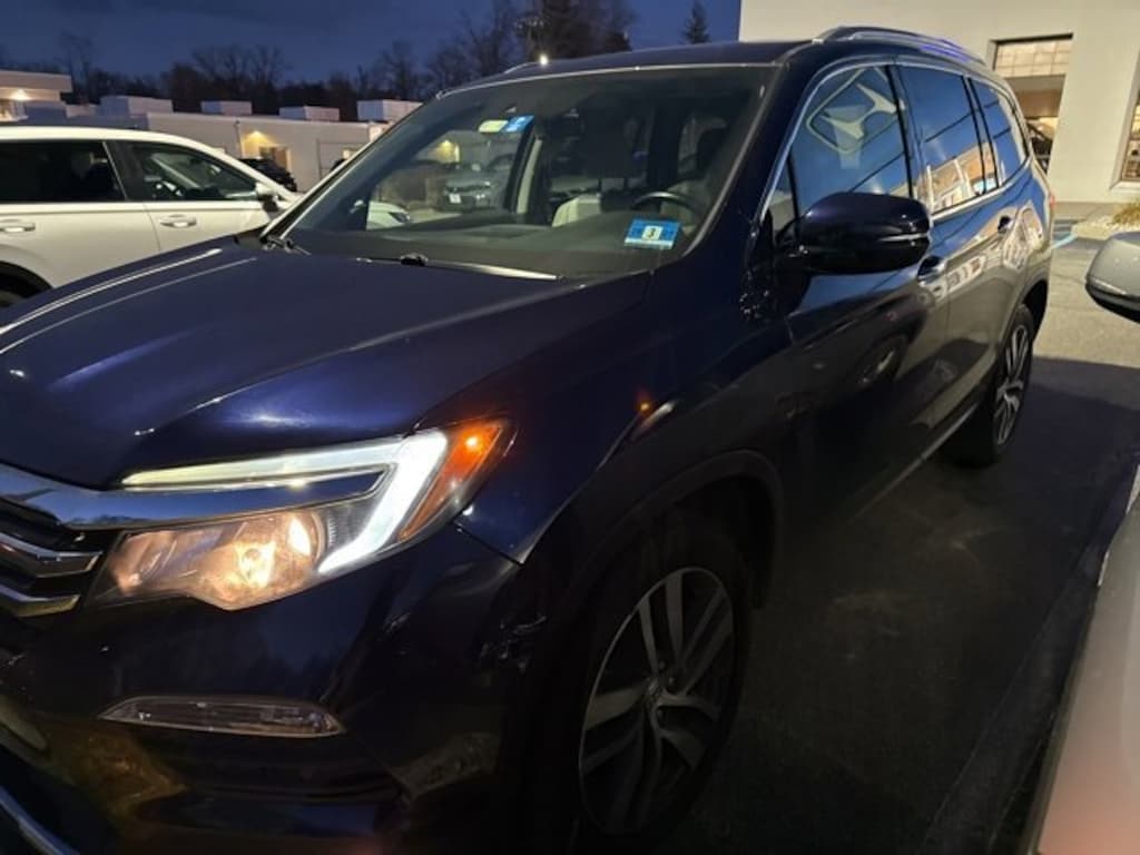 Certified 2017 Honda Pilot Touring AWD SUV