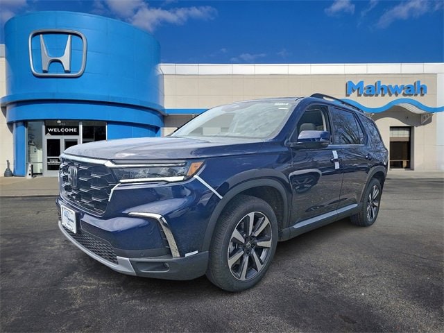 2025 Honda Pilot Touring's photo