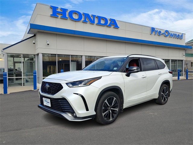 2021 Toyota Highlander XSE's photo