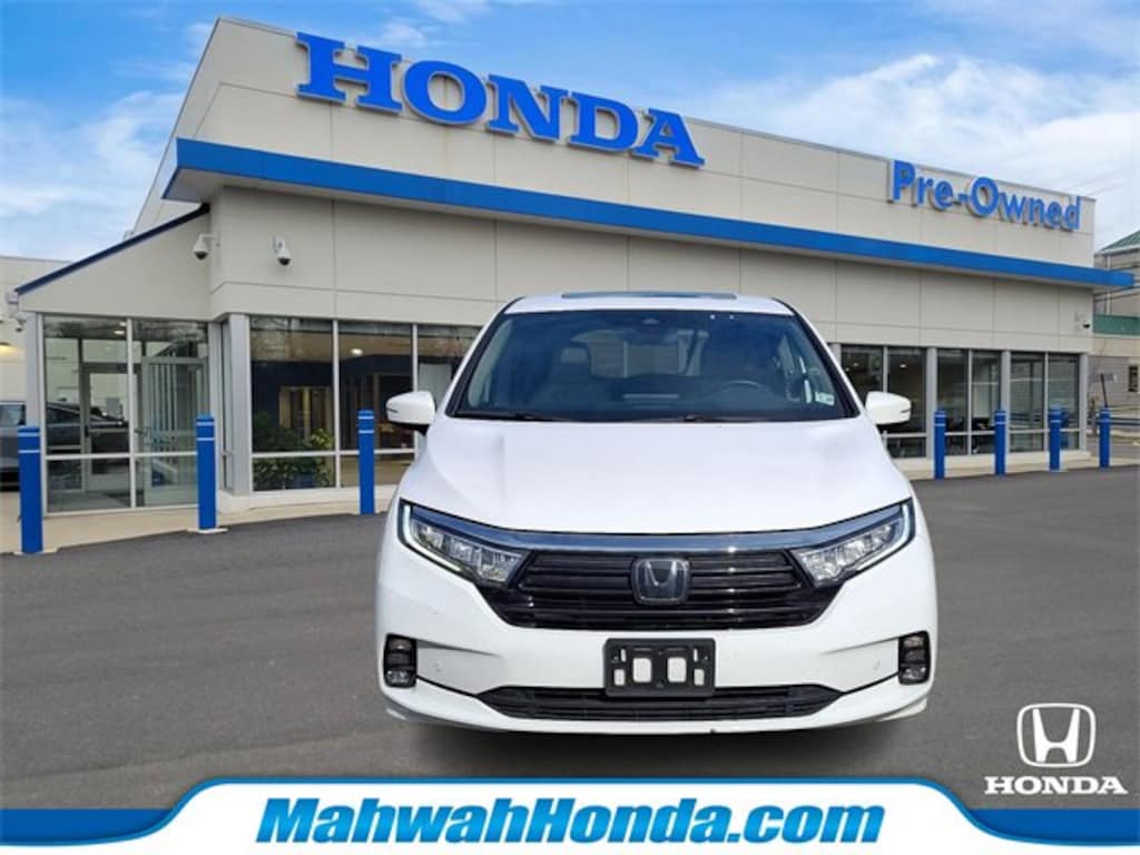 Certified 2024 Honda Odyssey Touring Van