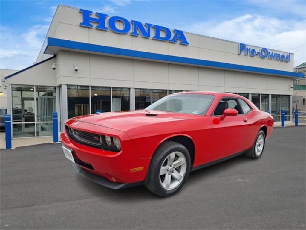 Used 2010 Dodge Challenger R/T Coupe
