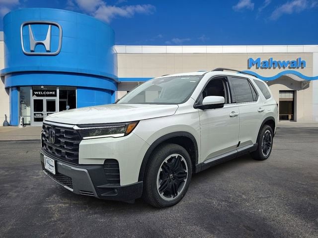 2026 Honda Pilot Touring AWD's photo