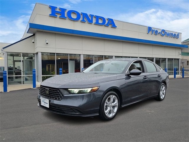 2025 Honda Accord LX's photo