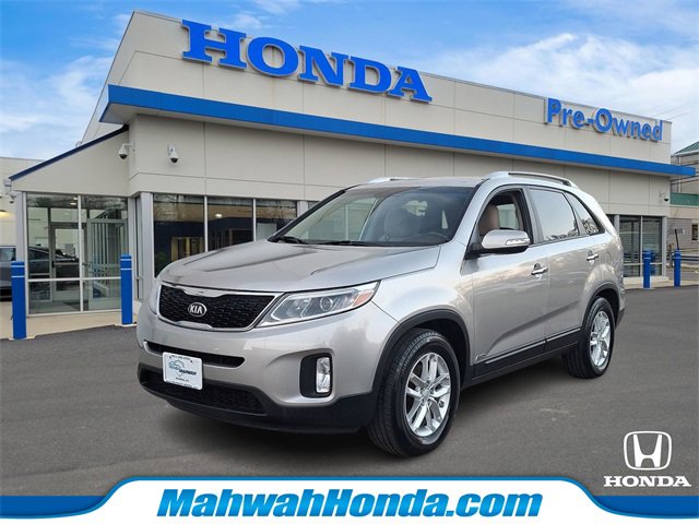 2014 Kia Sorento LX's photo