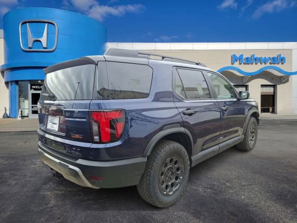 New 2026 Honda Passport TrailSport Blackout SUV