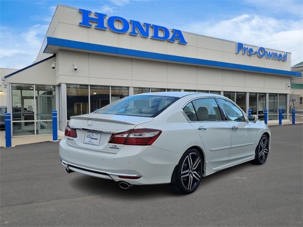 Used 2016 Honda Accord Touring Sedan