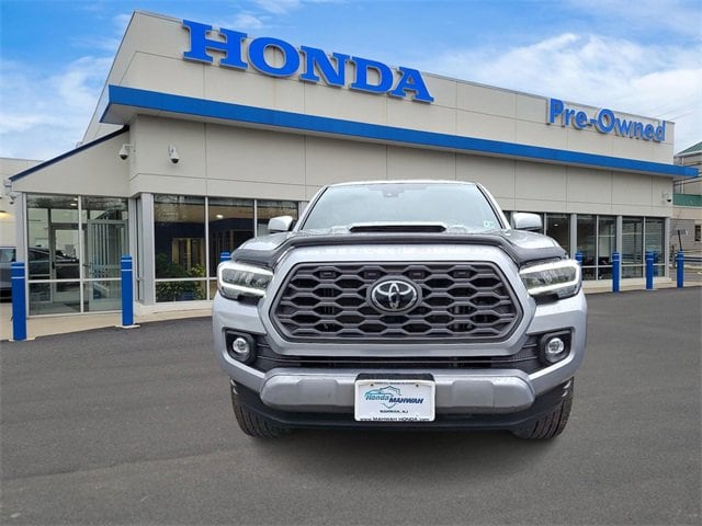 Used 2022 Toyota Tacoma TRD Sport with VIN 3TMDZ5BNXNM129784 for sale in Mahwah, NJ