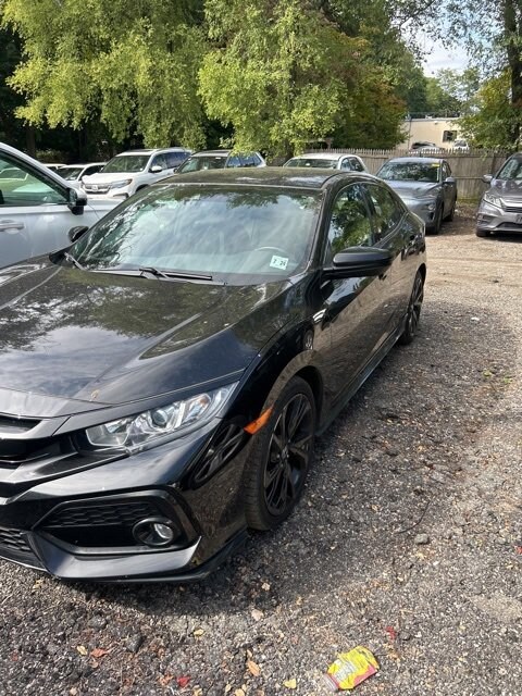 2019 Honda Civic Sport photo 2