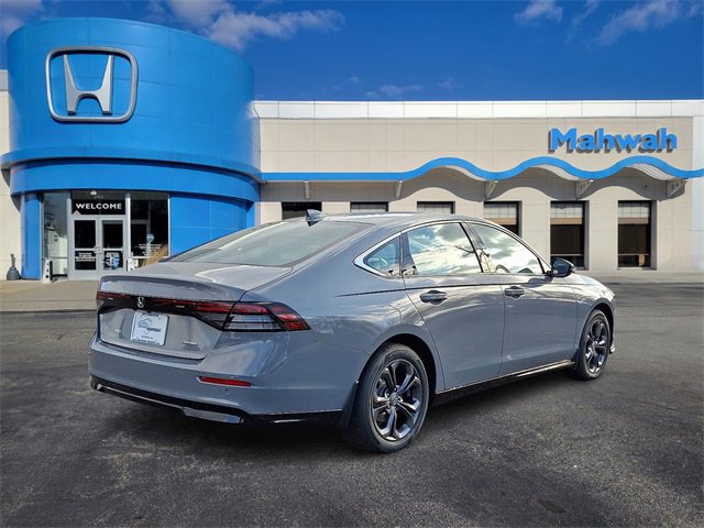 2025 Honda Accord Hybrid EX-L photo 4
