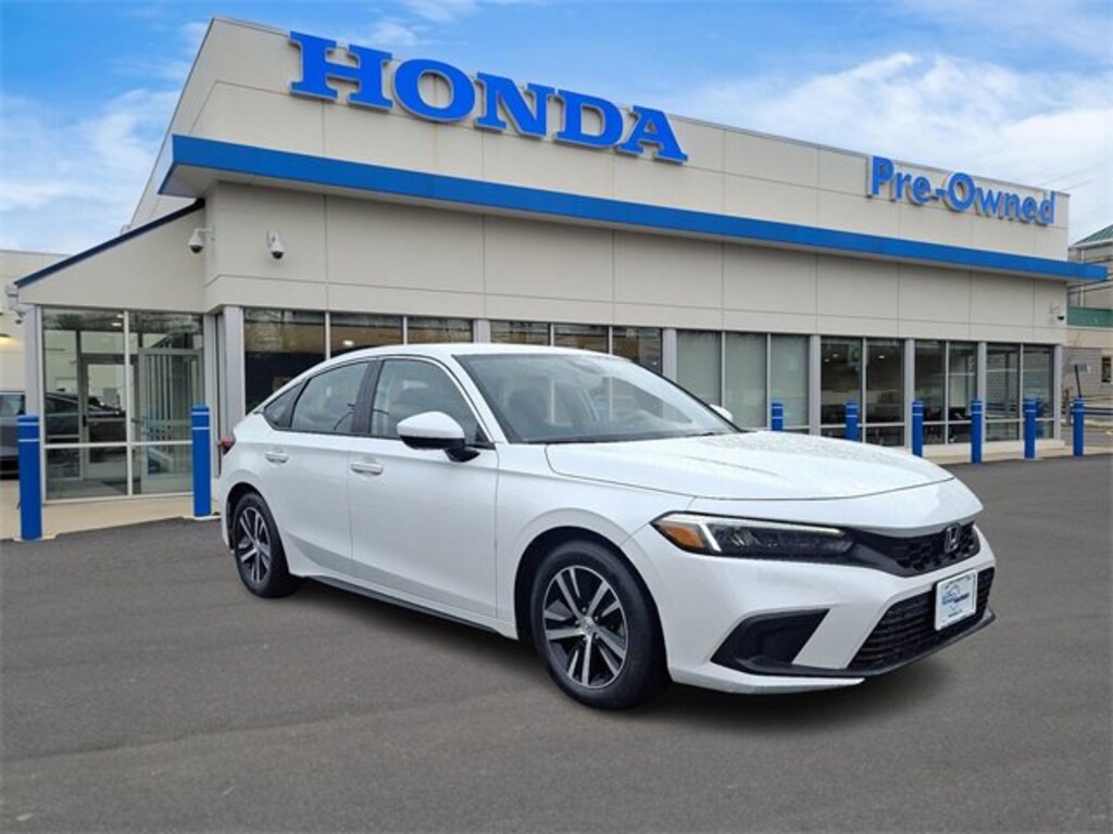 Used 2024 Honda Civic LX Hatchback