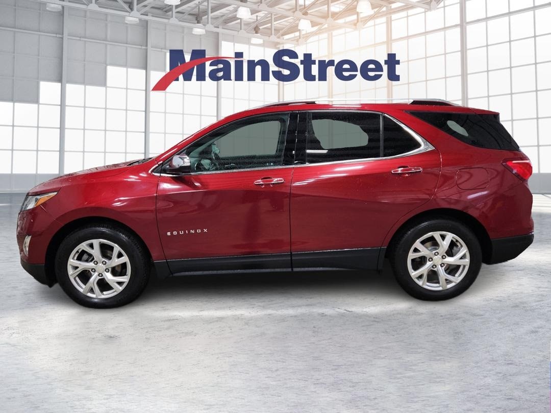 Used 2019 Chevrolet Equinox Premier with VIN 3GNAXNEVXKS596142 for sale in Kansas City