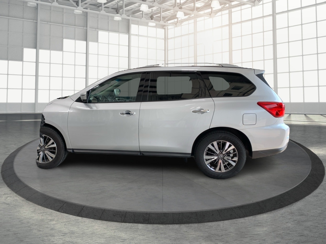 Used 2019 Nissan Pathfinder SL with VIN 5N1DR2MM9KC601582 for sale in Kansas City
