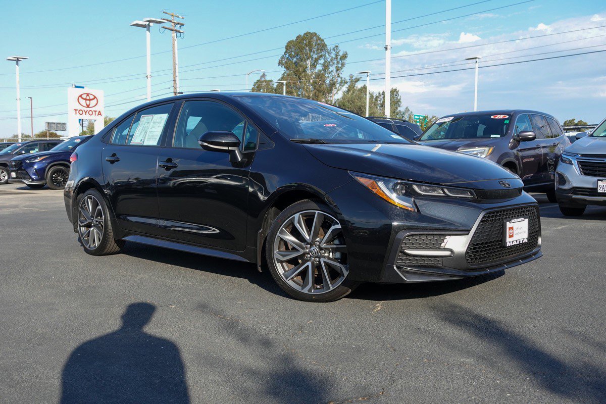 2022 Toyota Corolla SE photo 3