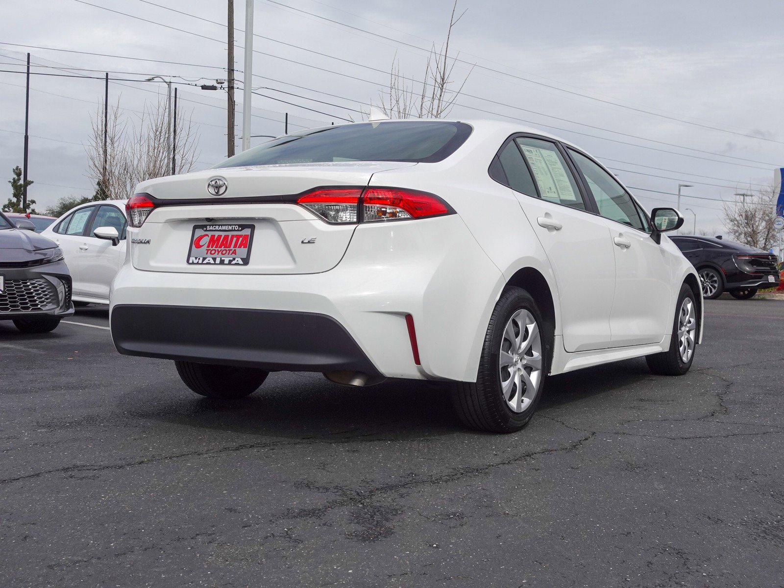 2024 Toyota Corolla LE photo 3