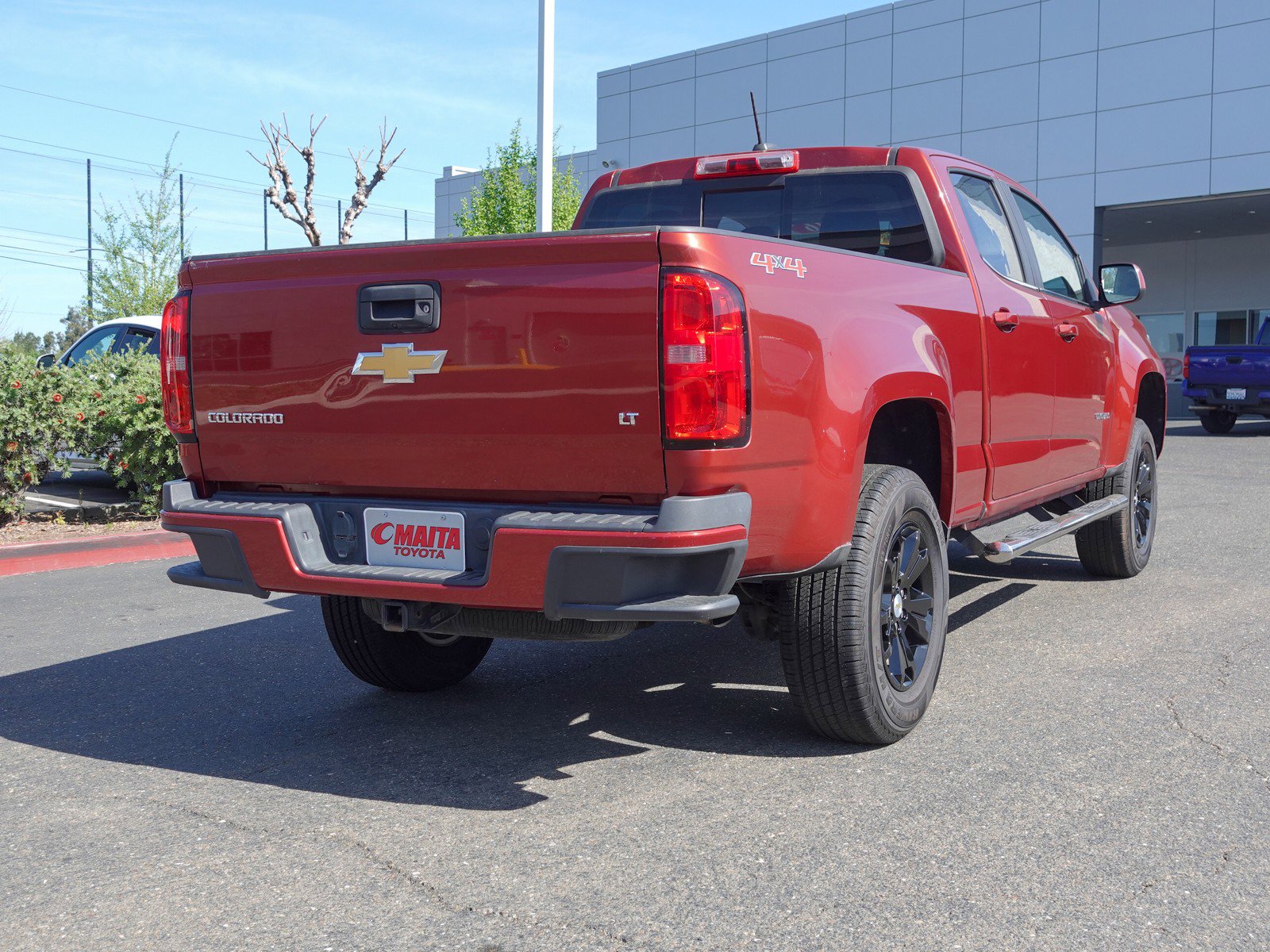 2016 Chevrolet Colorado 4WD LT photo 3