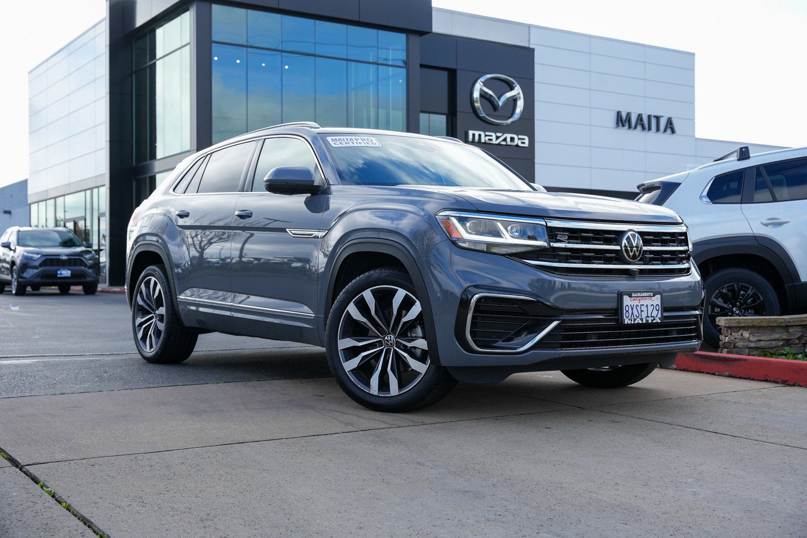 2021 Volkswagen Atlas Cross Sport SEL Premium R-Line's photo