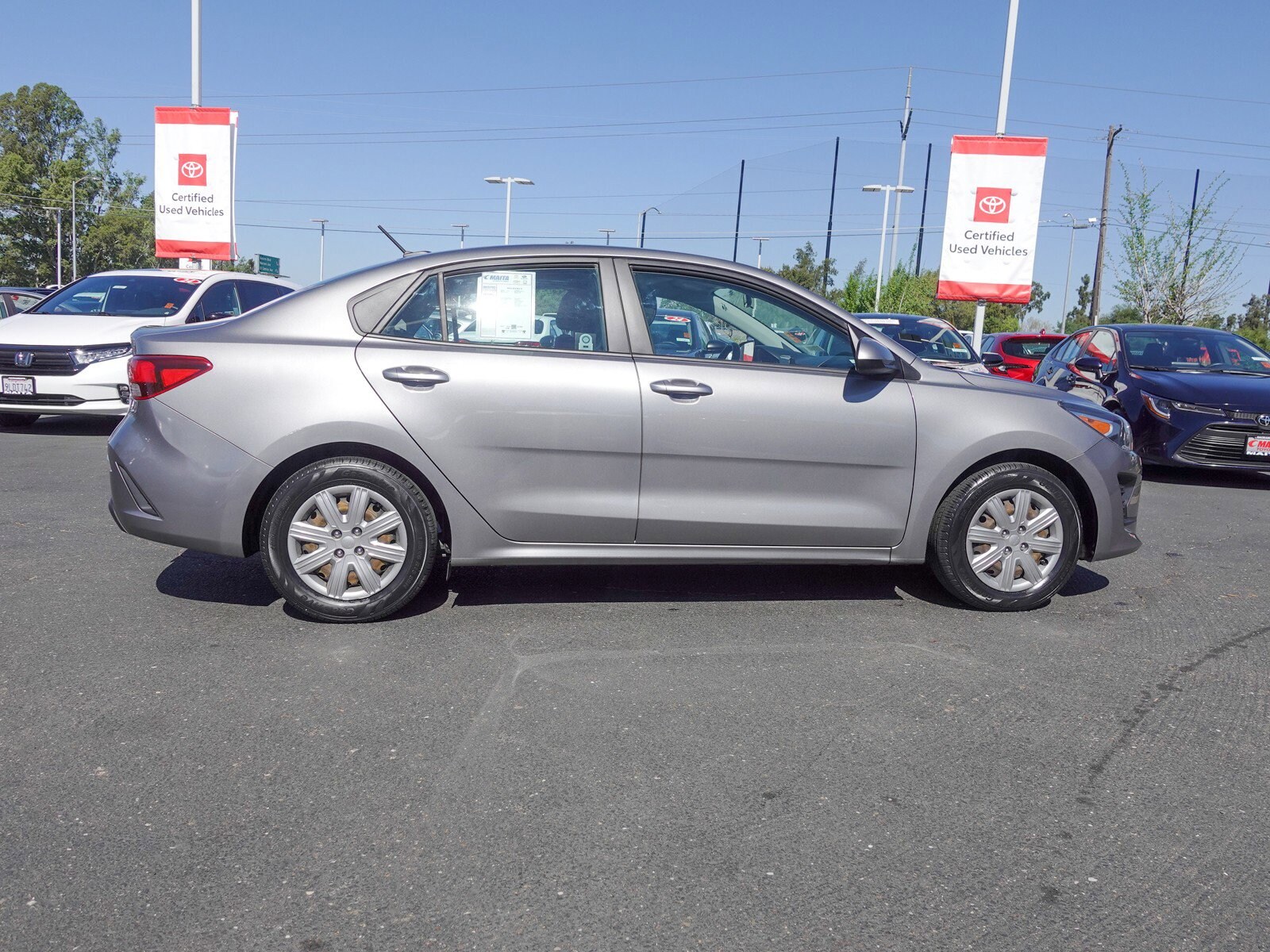 2021 Kia Rio S photo 2