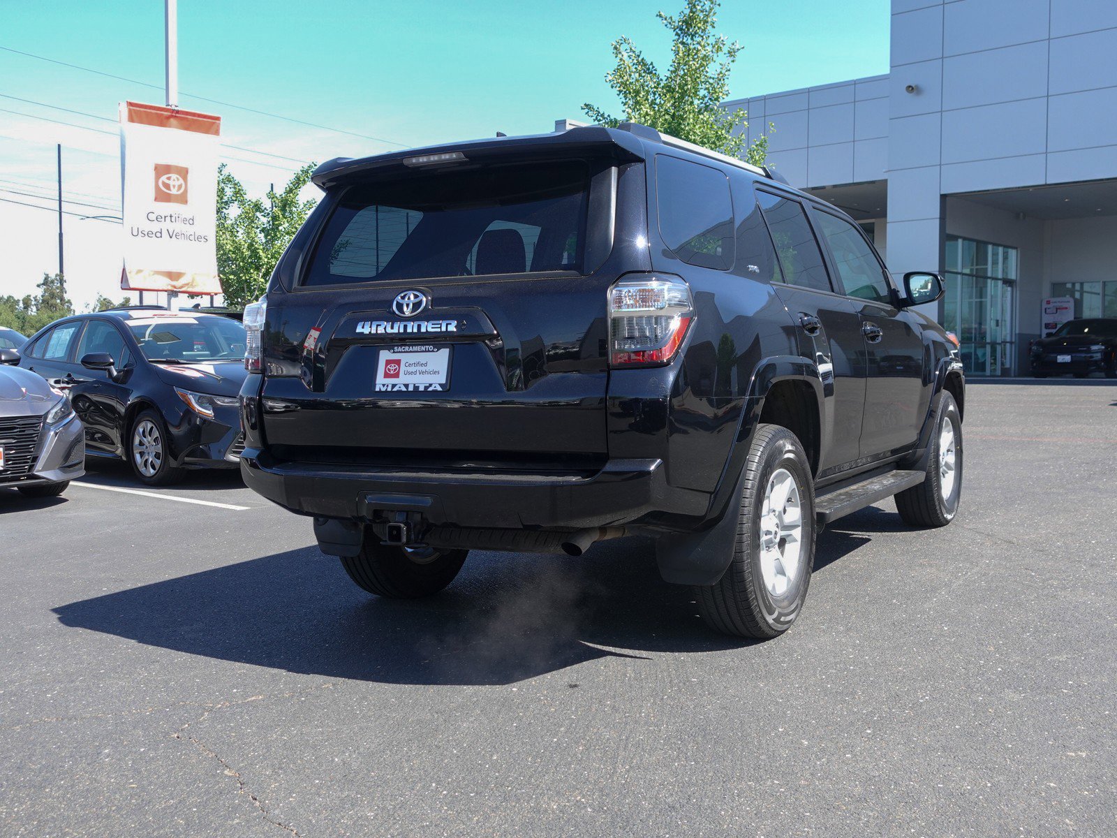 2024 Toyota 4Runner SR5 photo 3