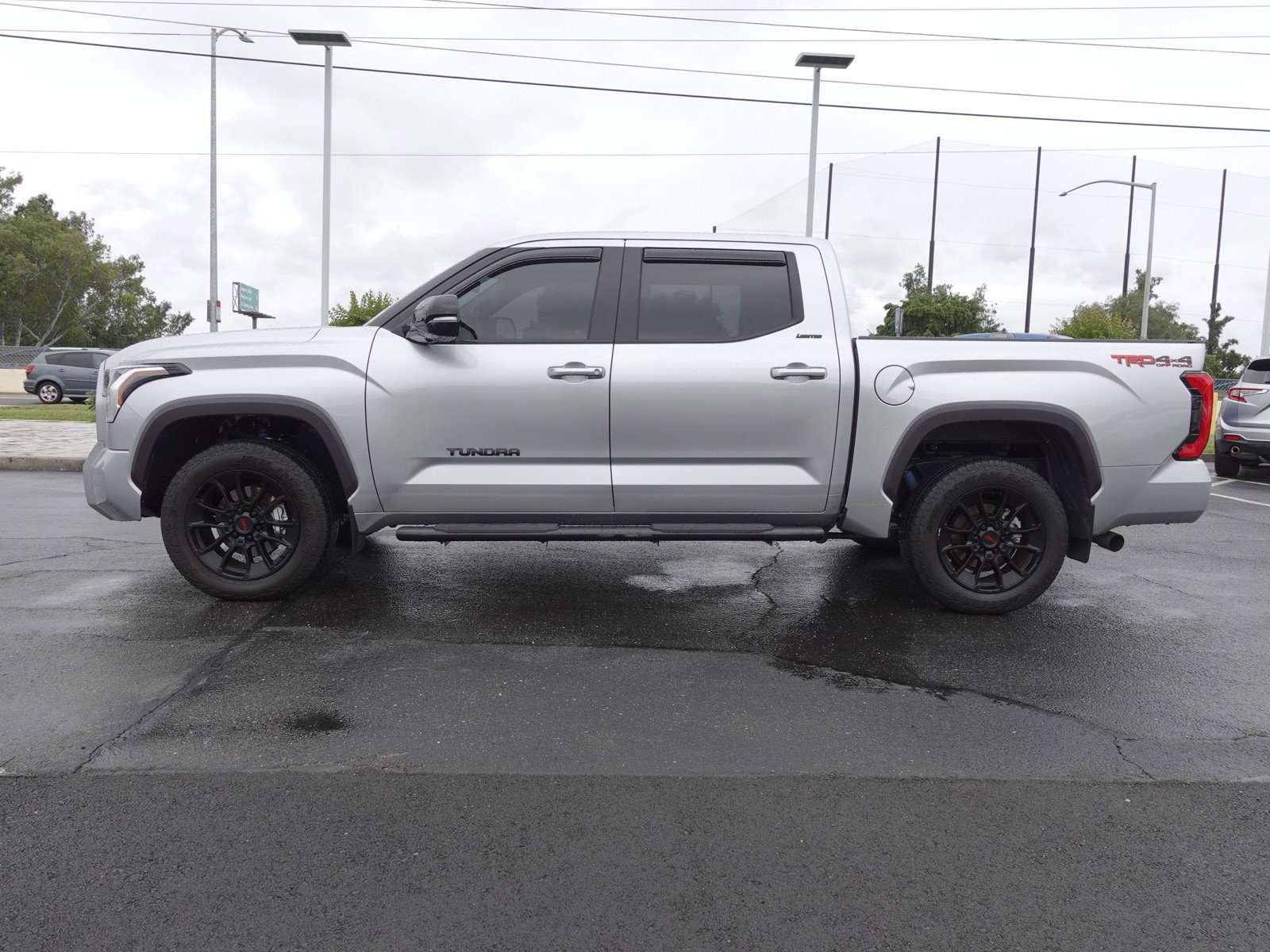 2024 Toyota Tundra 4WD Limited photo 6
