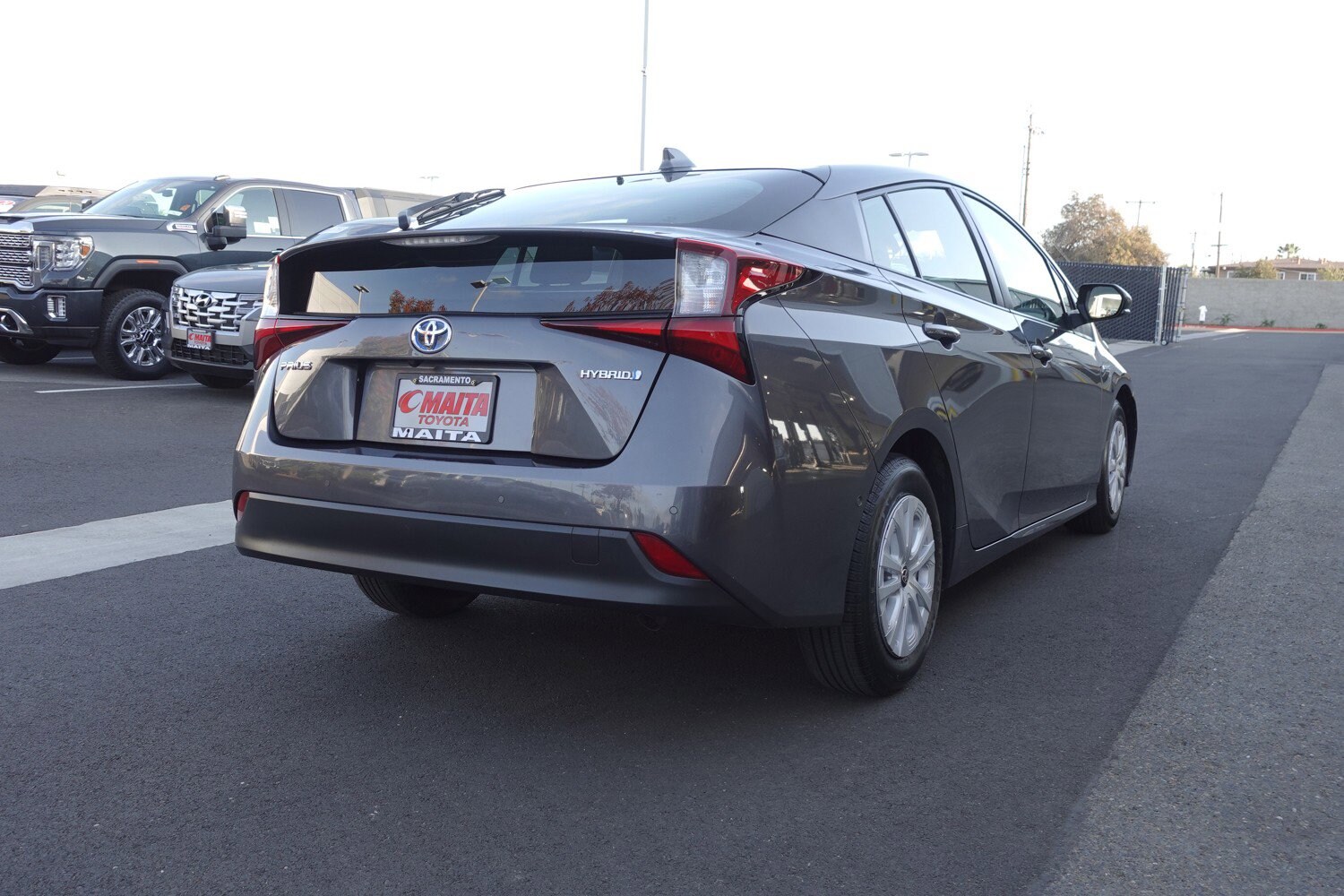 2022 Toyota Prius L Eco photo 3