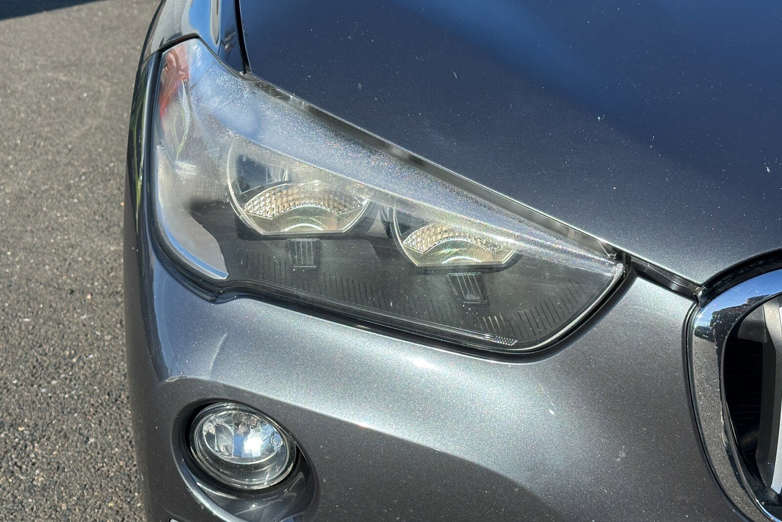 2018 BMW X1 xDrive28i photo 2