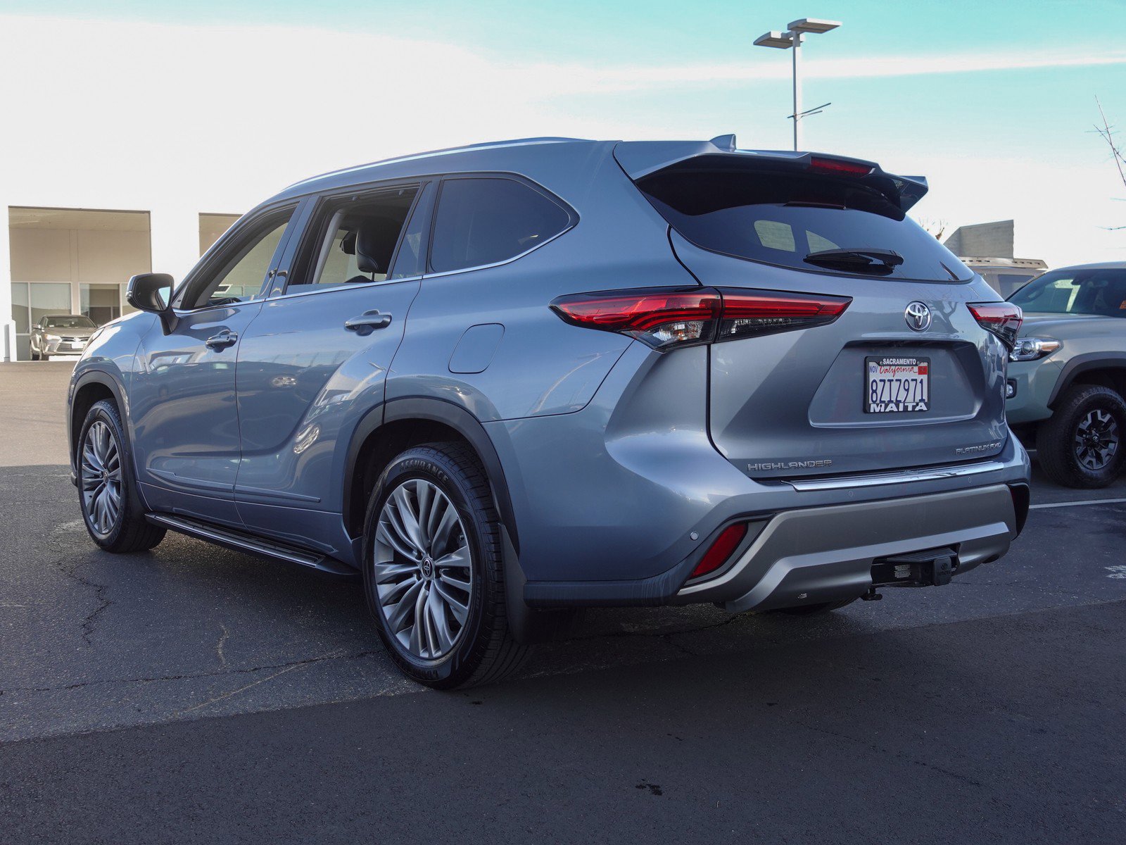 2022 Toyota Highlander Platinum photo 6