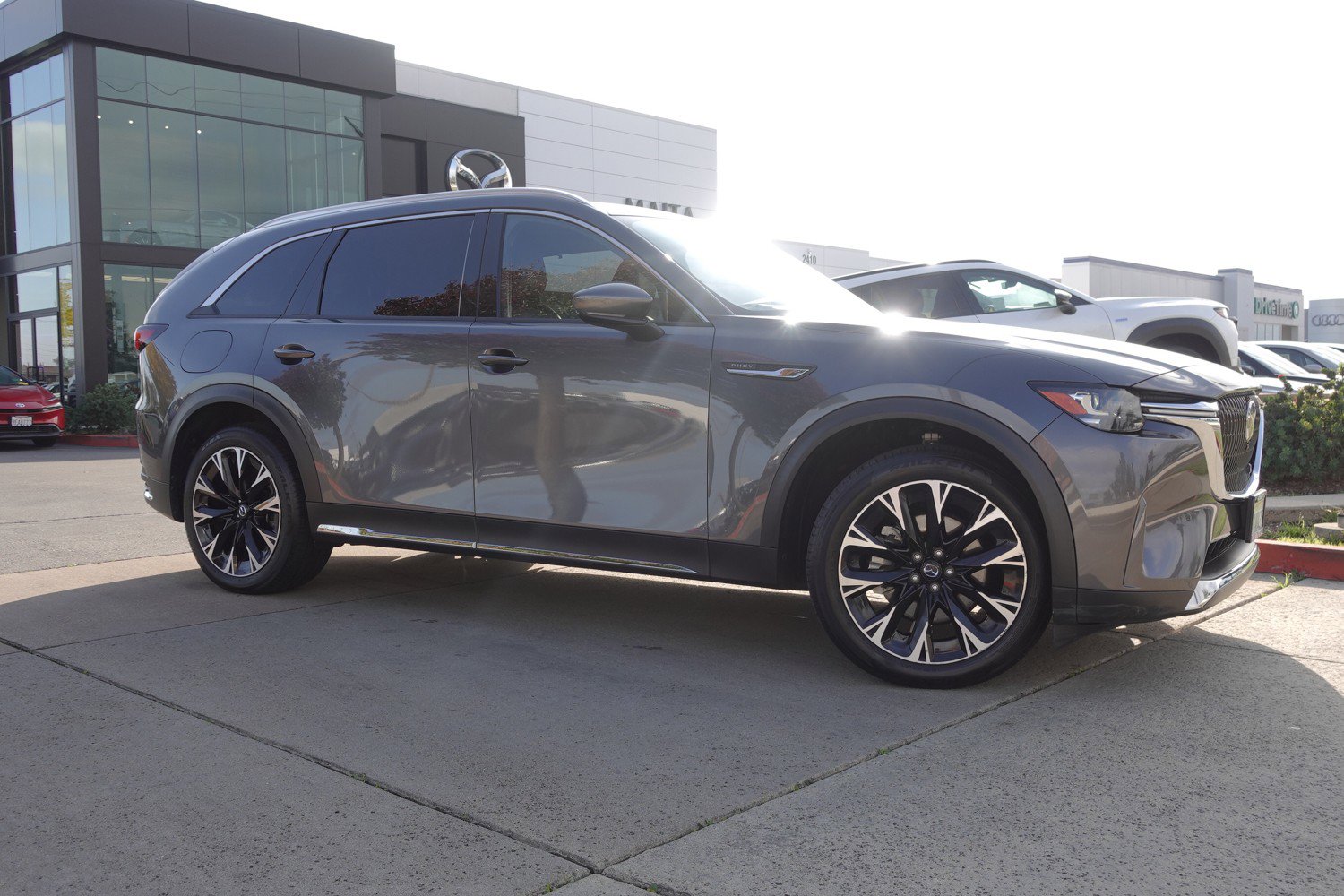 2024 Mazda CX-90 Plug-in Hybrid Premium Plus photo 4